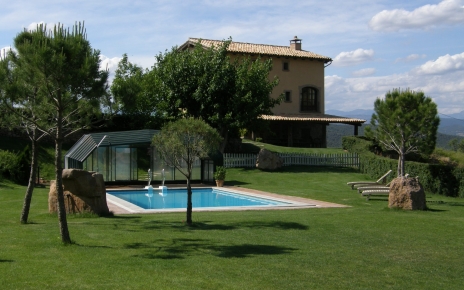 Pool and villa